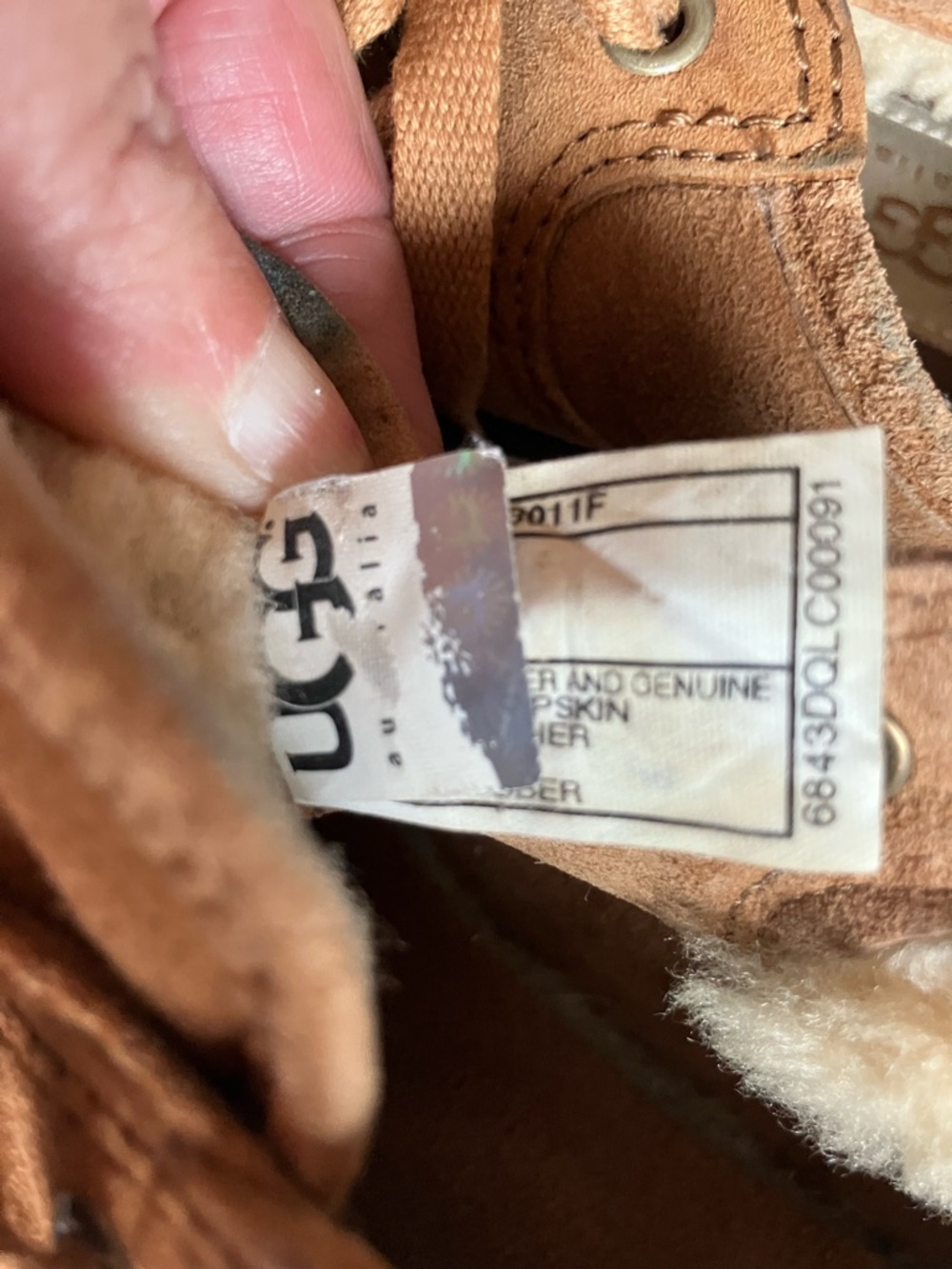 UGG Vintage Chestnut Brown Sheepskin Shearling Lined Boot (Chestnut) - Picture 2 of 9
